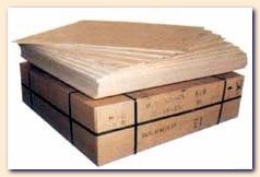 Sperrholz. Sperrholz produktion. Sperrholz betrieb. Verkauf Sperrholz. Furniersperrholz. Sperrholz Aufbau. Sperrholz im Holzfachhandel. Sperrholzplatte preis. Stab- bzw. Stabchensperrholz. Zusammengesetztes Sperrholz. Bei Sperrholz konnen   einzelnen Lagen aus Furnieren, massiven Staben oder Stabchen bestehen. Nach Art der Lagen werden unterschieden. Platten oder Formteile,   aus mehreren Holzlagen (Sperrholz), Holzspanen (Spanplatten) oder -fasern ( Holzfaserplatte ) mit Klebstoff verleimt sind (Leime) 